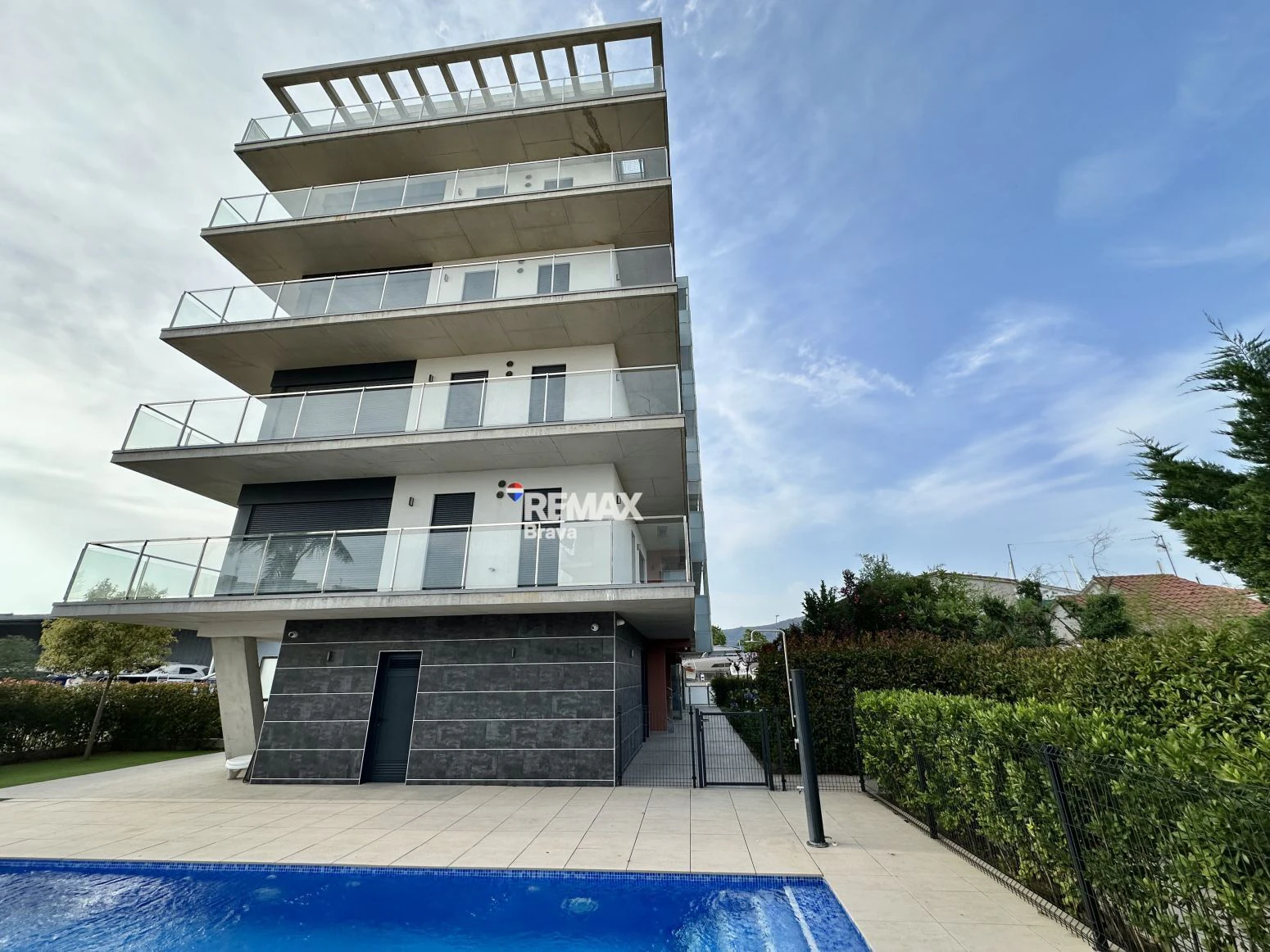 Roses, Santa Margarita | Moderno apartamento a estrenar en la Costa Brava