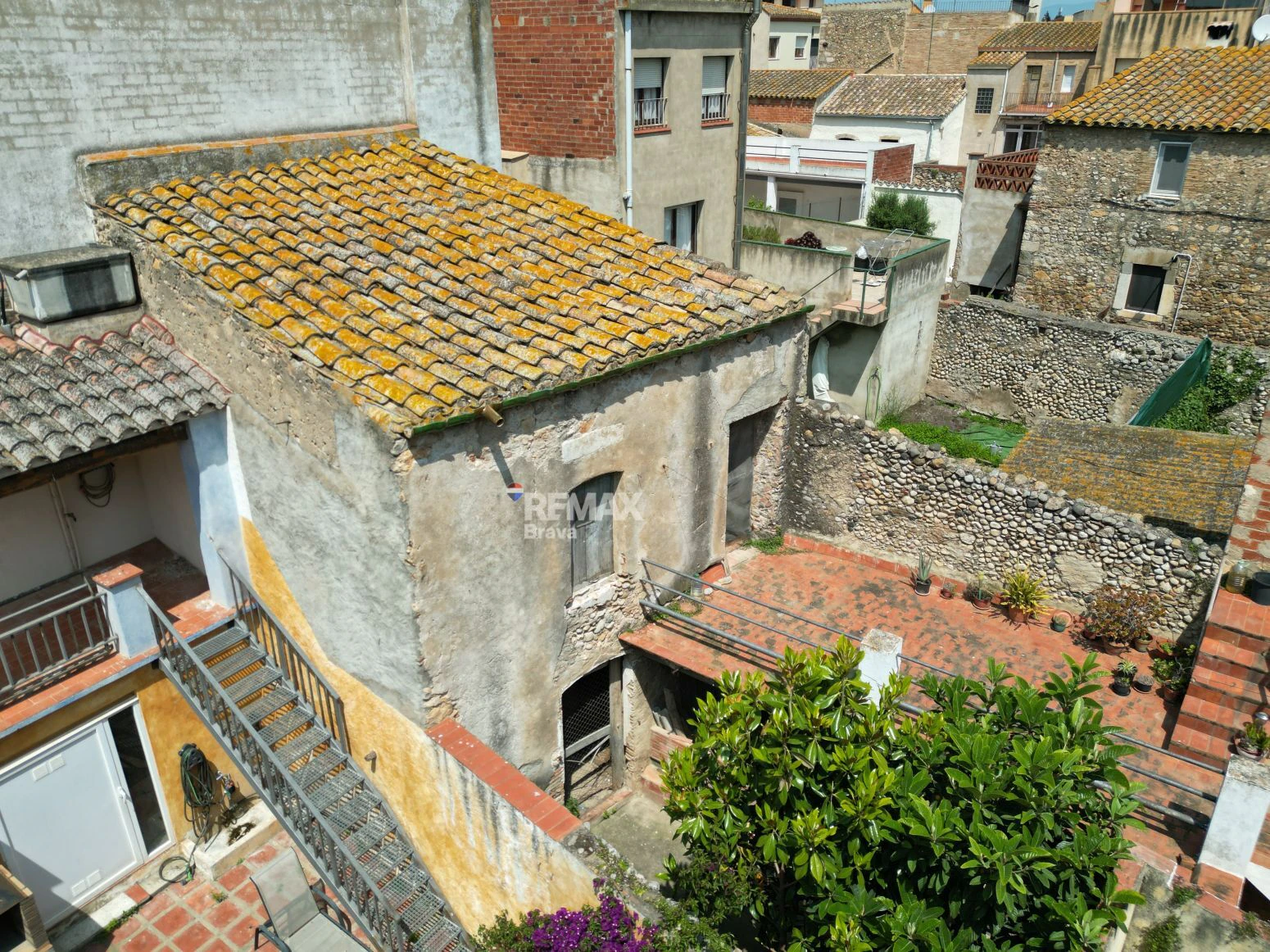 L'Armentera | Casa de pueblo de 192 m² con patio, terraza y gran potencial