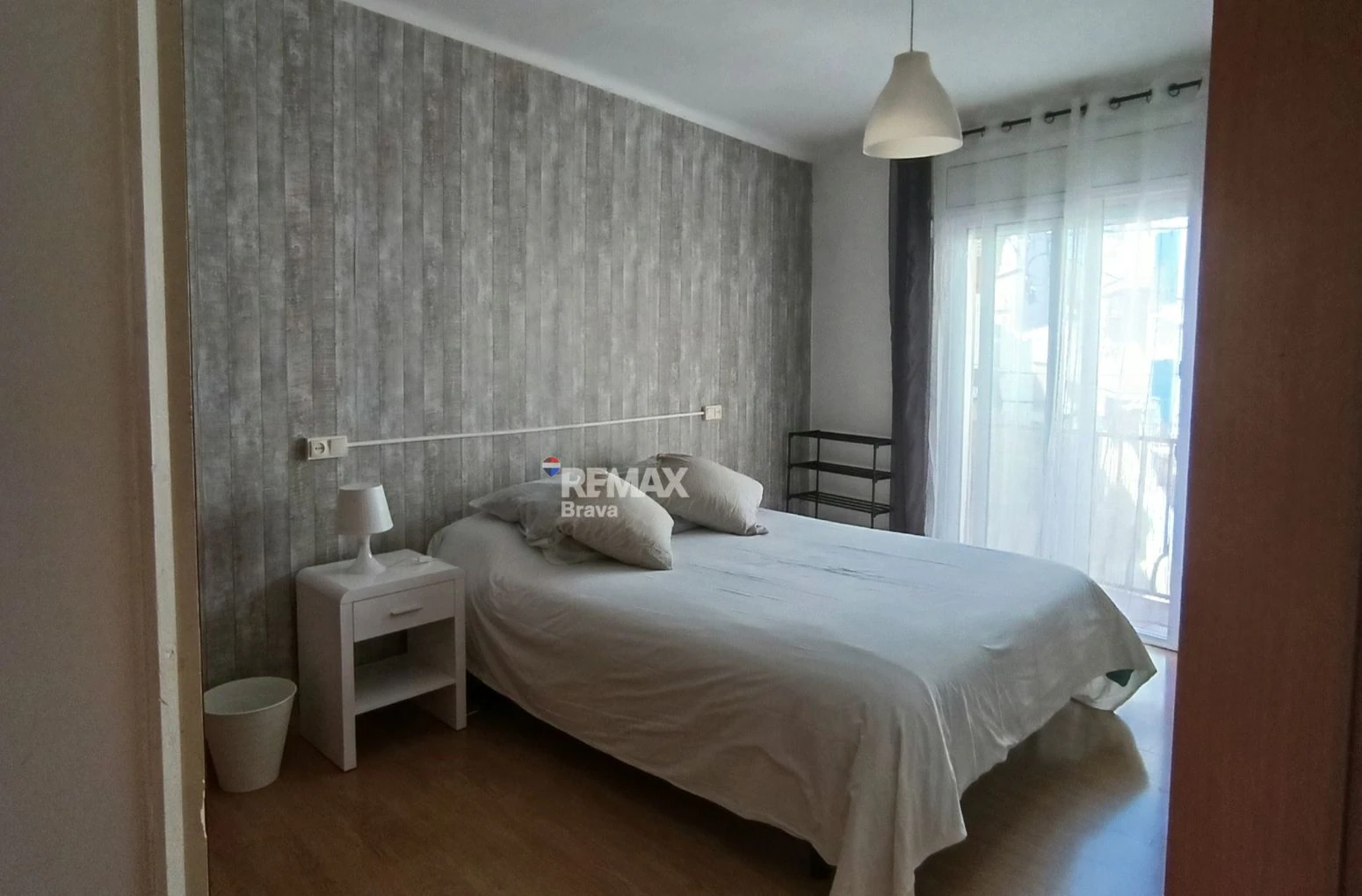 Oportunidad en La Vila, Llançà: vivienda con licencia turística y derecho a vuelo