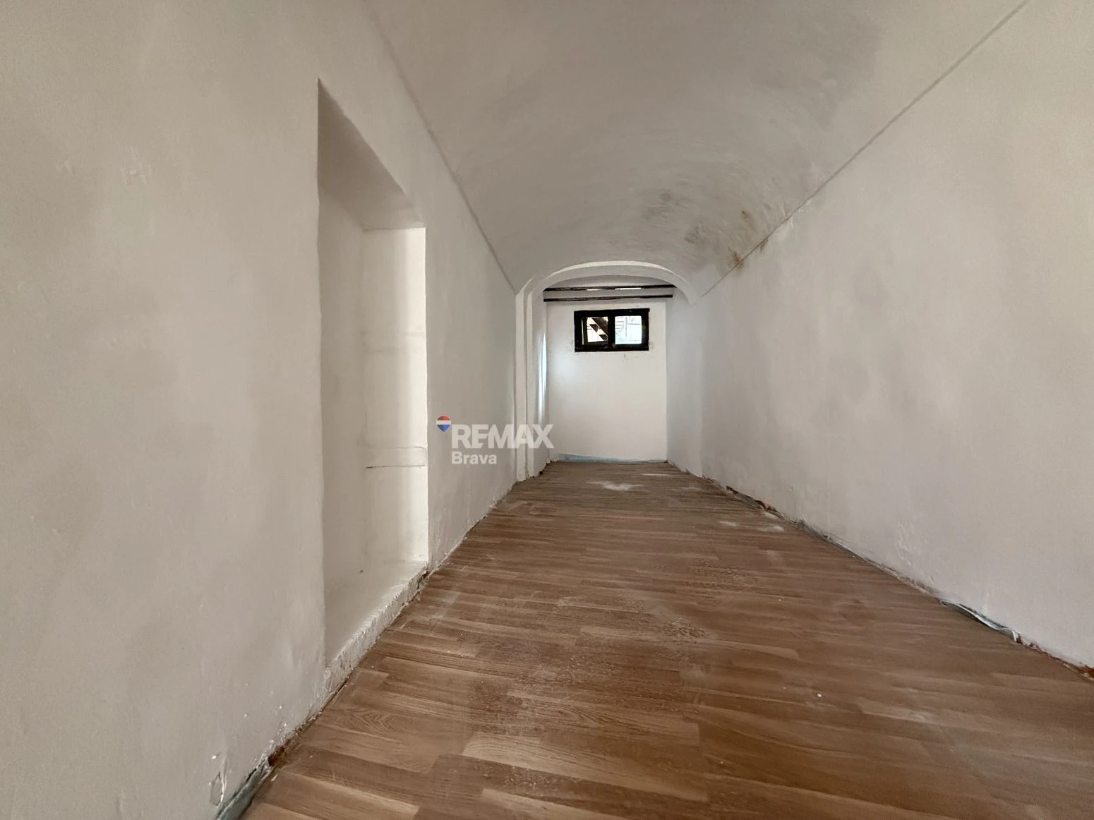 Villa à Vente à Besalu