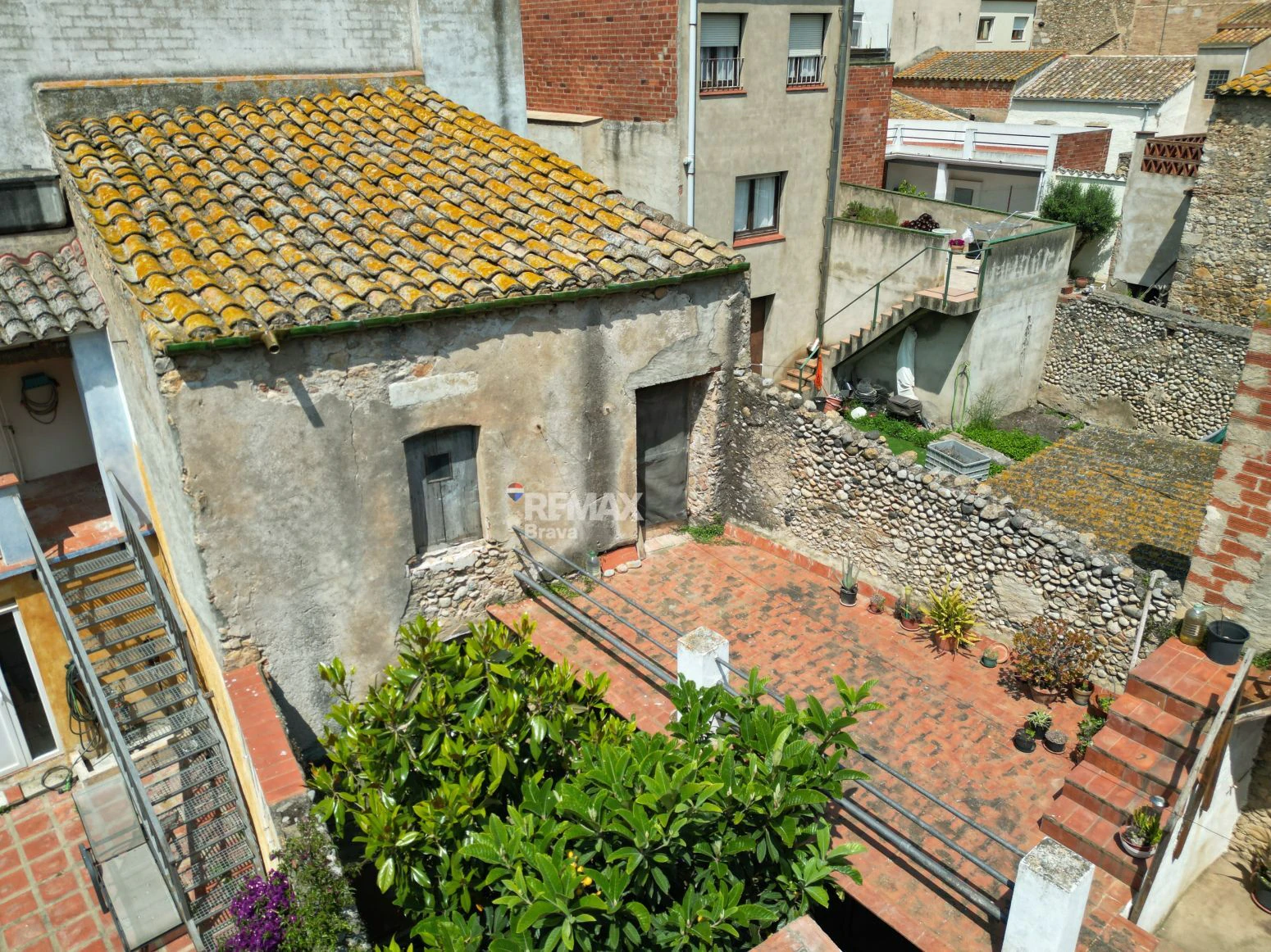 L'Armentera | Casa de pueblo de 192 m² con patio, terraza y gran potencial