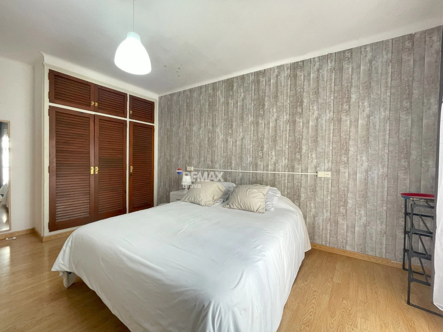 Oportunidad en La Vila, Llançà: vivienda con licencia turística y derecho a vuelo