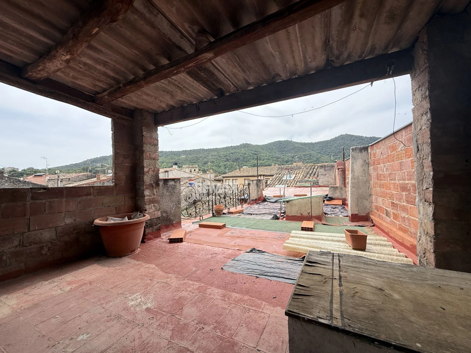 Villa à Vente à Besalu