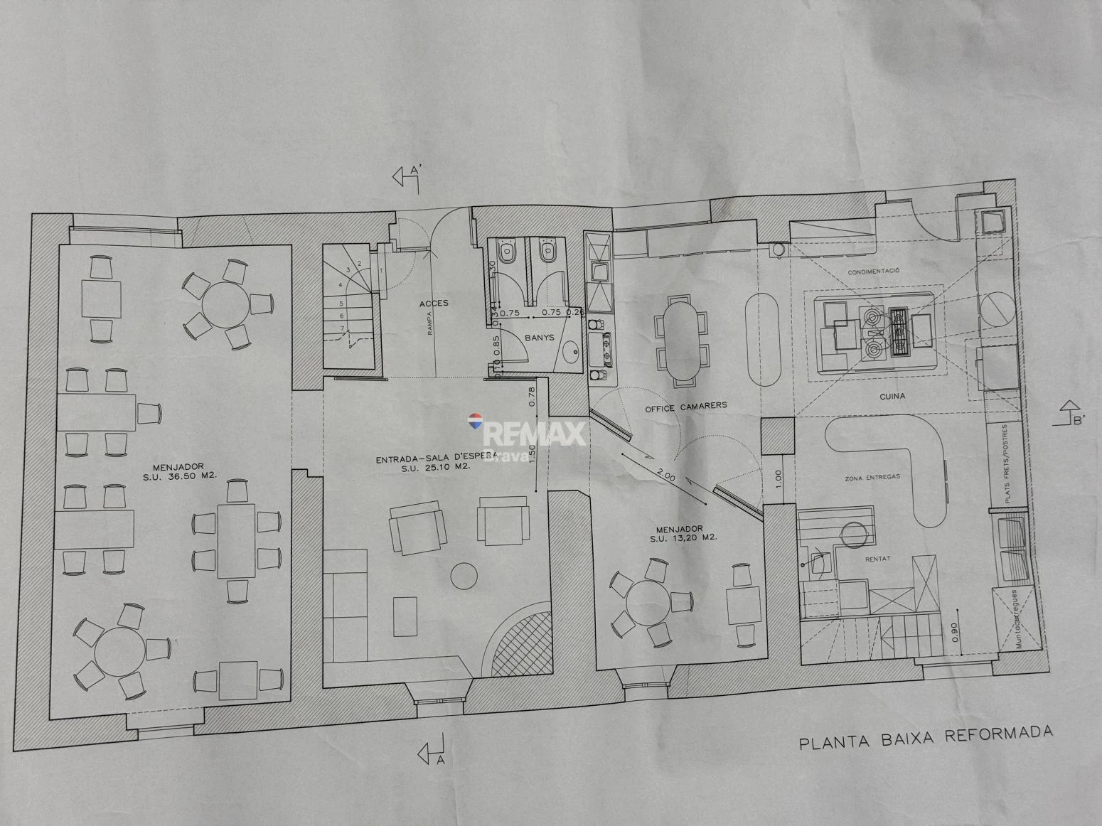 Mollet de Peralada · Exclusiva casa rústica restaurada con restaurante y vivienda privada