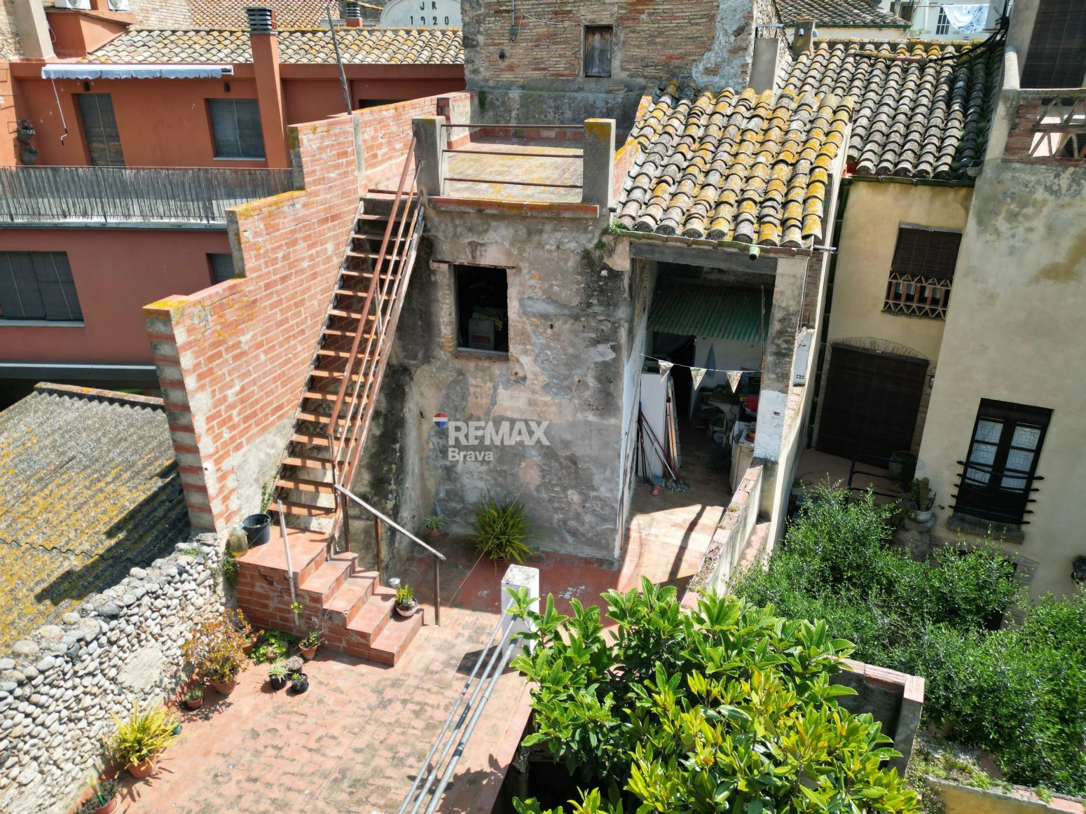L'Armentera | Casa de pueblo de 192 m² con patio, terraza y gran potencial
