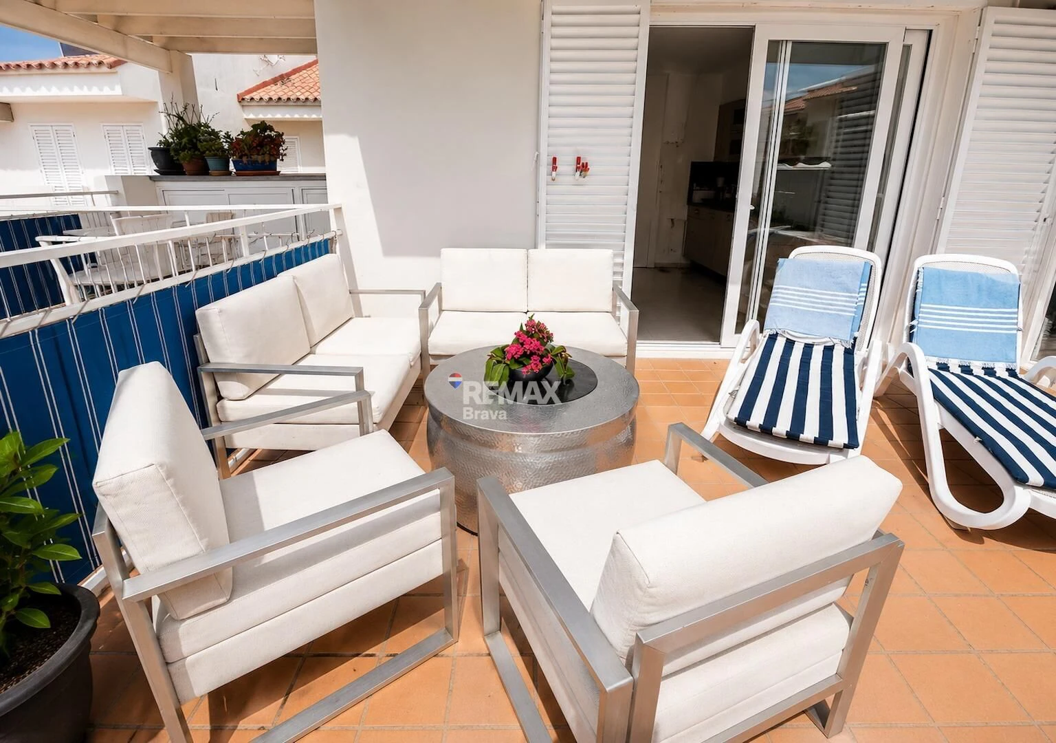 *** Außergewöhnliches Penthouse direkt am Strand in Roses – Direkter Strandzugang ***