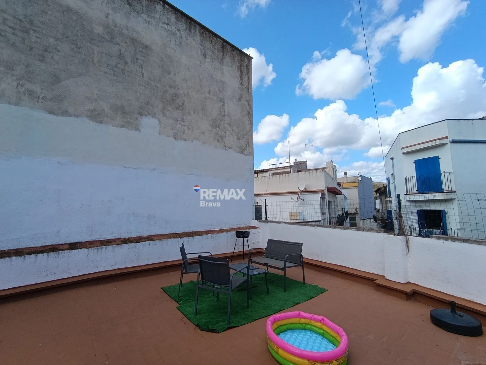 Llançà | La Vila: Inversión con licencia turística y derecho a vuelo en el corazón del pueblo