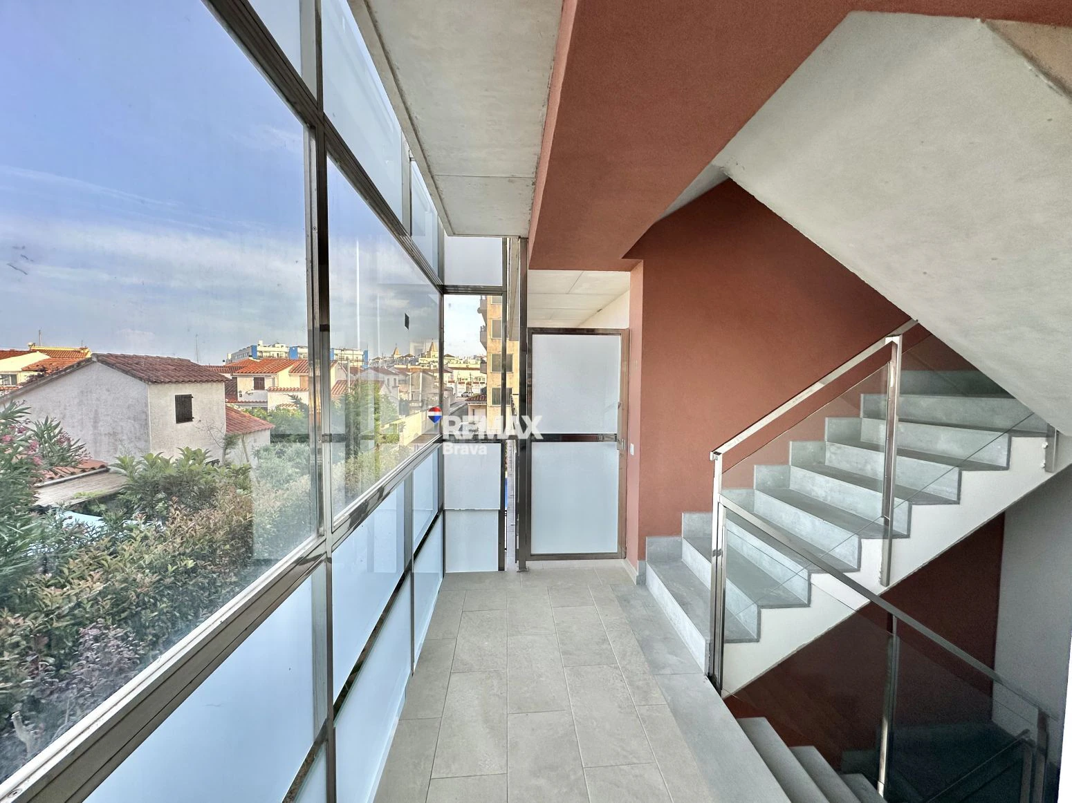 Roses, Santa Margarita | Moderno apartamento a estrenar en la Costa Brava