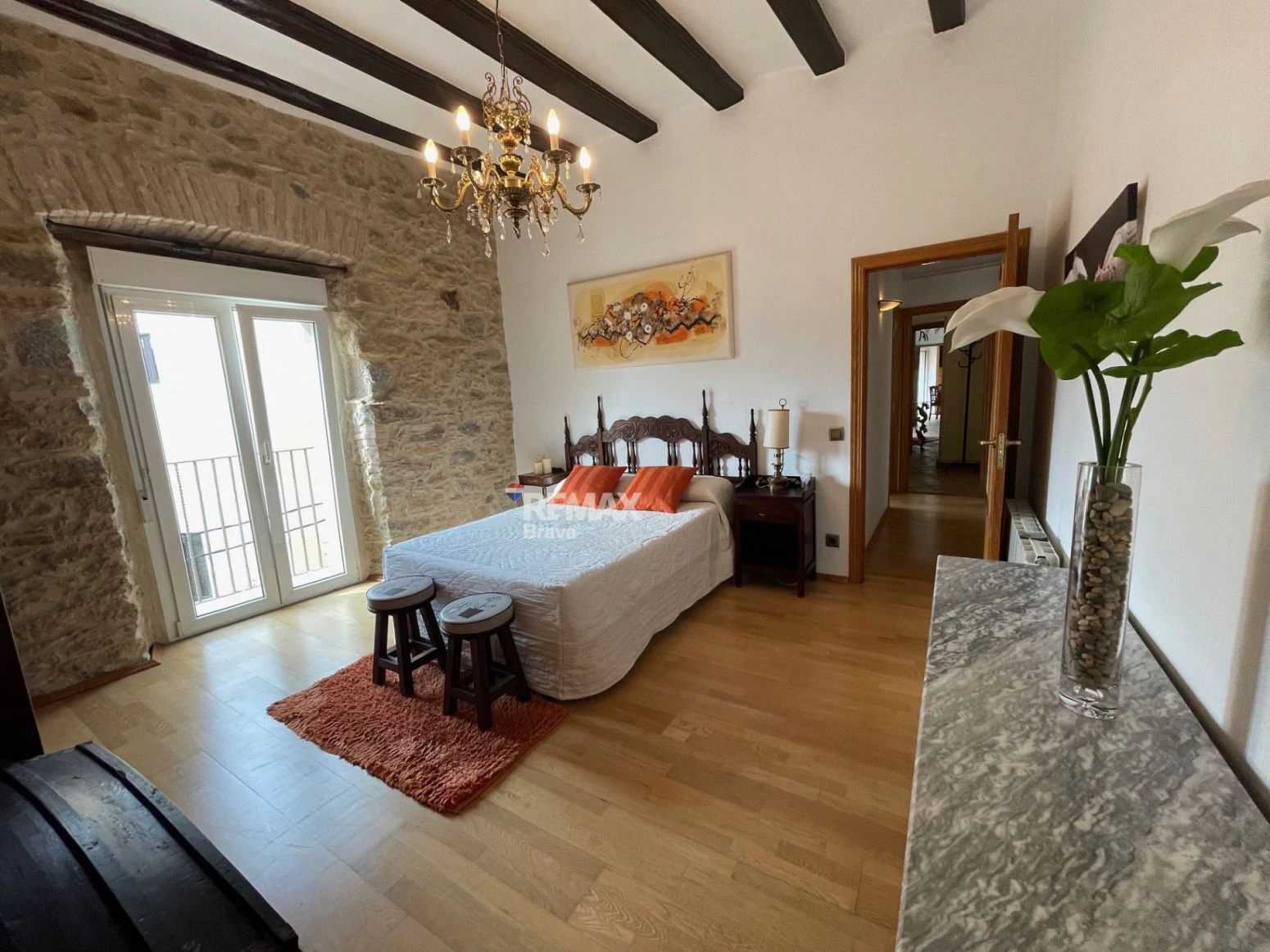 La Bisbal d’Empordà | Apartamento con encanto histórico y diseño contemporáneo