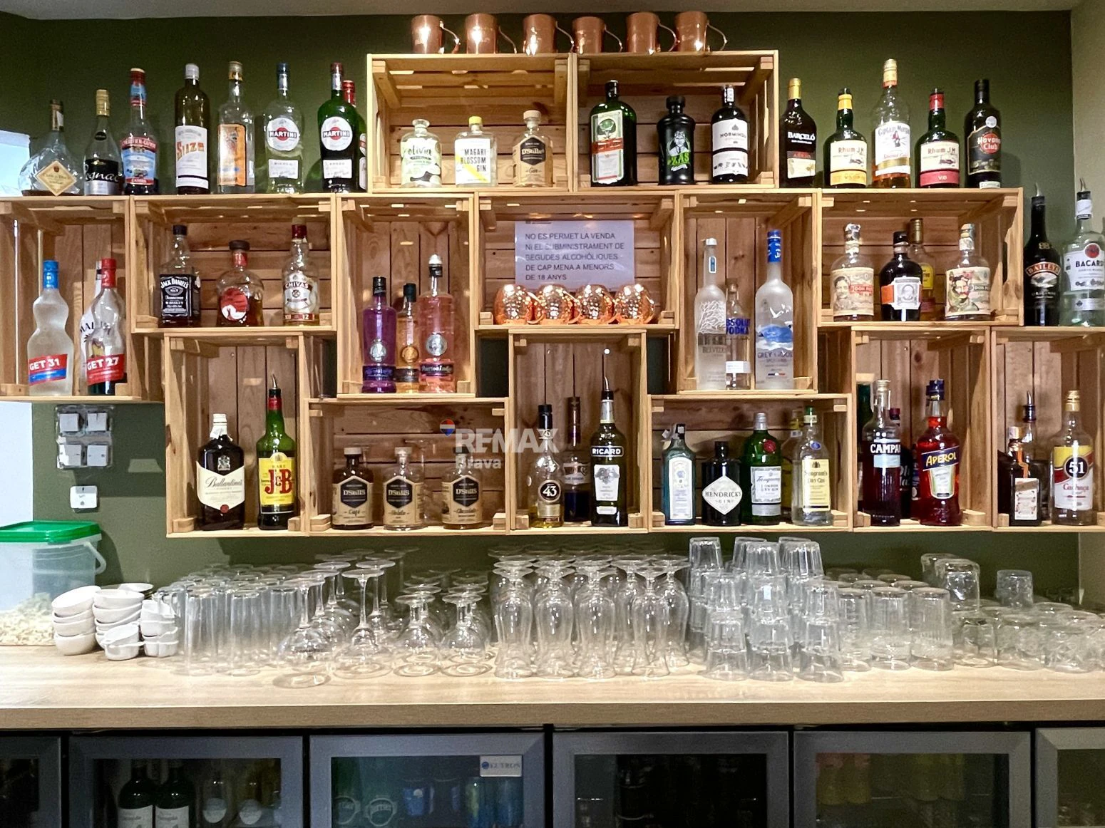 Roses | Santa Margarida: Traspaso de bar-restaurante en funcionamiento a 50 metros de la playa