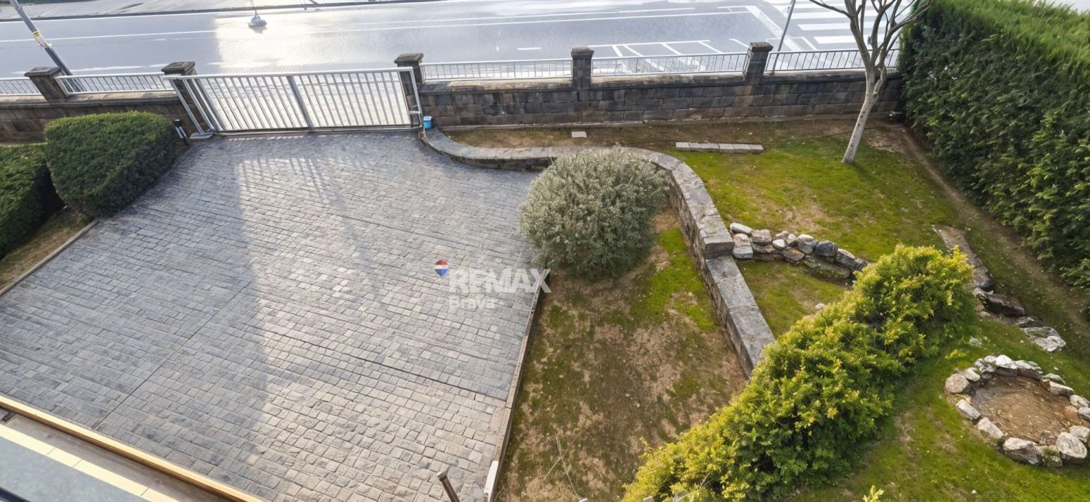 Celrà | Vivienda de grandes dimensiones con jardín, piscina y planta independiente