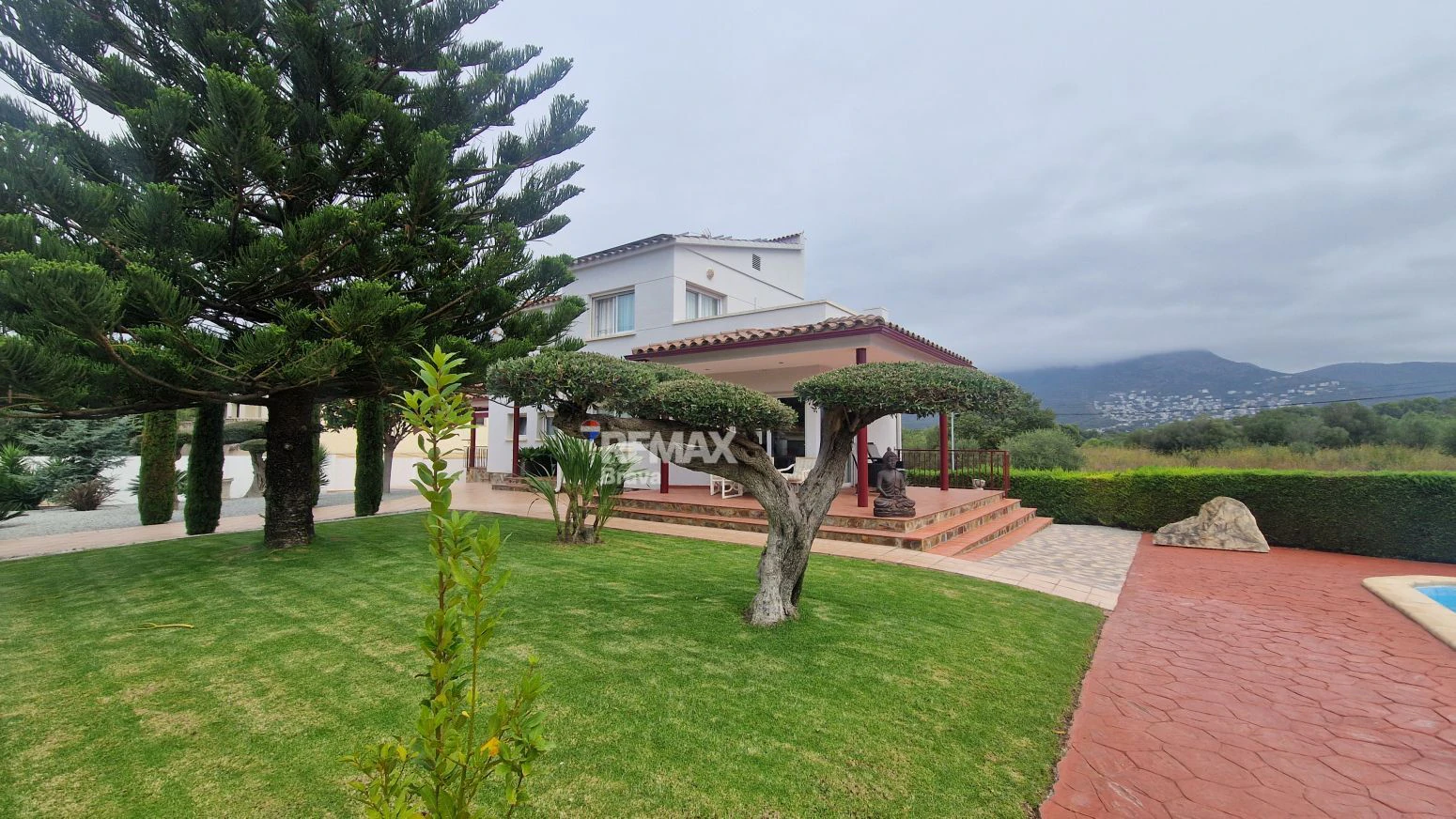 Roses | Exclusiva vivienda sobre parcela de 1.190 m² en entorno muy tranquilo