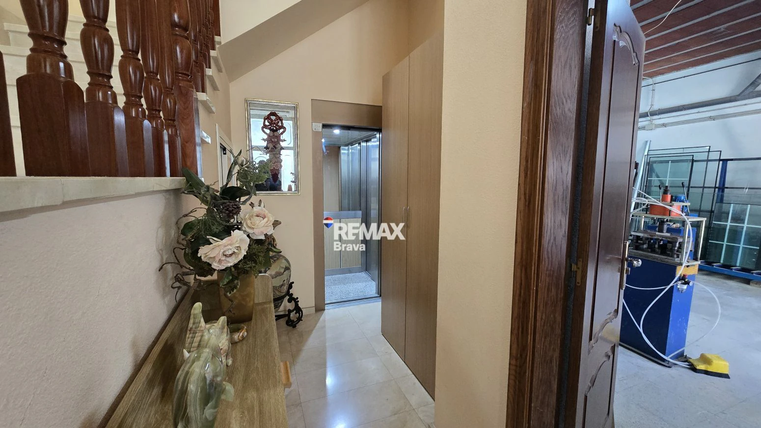 Amplia vivienda con piscina, ascensor y garaje cerca de la playa en Pineda de Mar