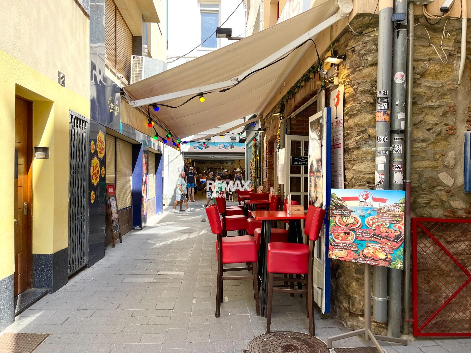 Roses, Centro: se traspasa un negocio de bar tapas a 150m del mar