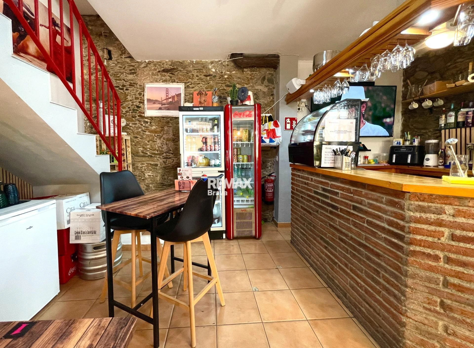 Roses, Centro: se traspasa un negocio de bar tapas a 150m del mar