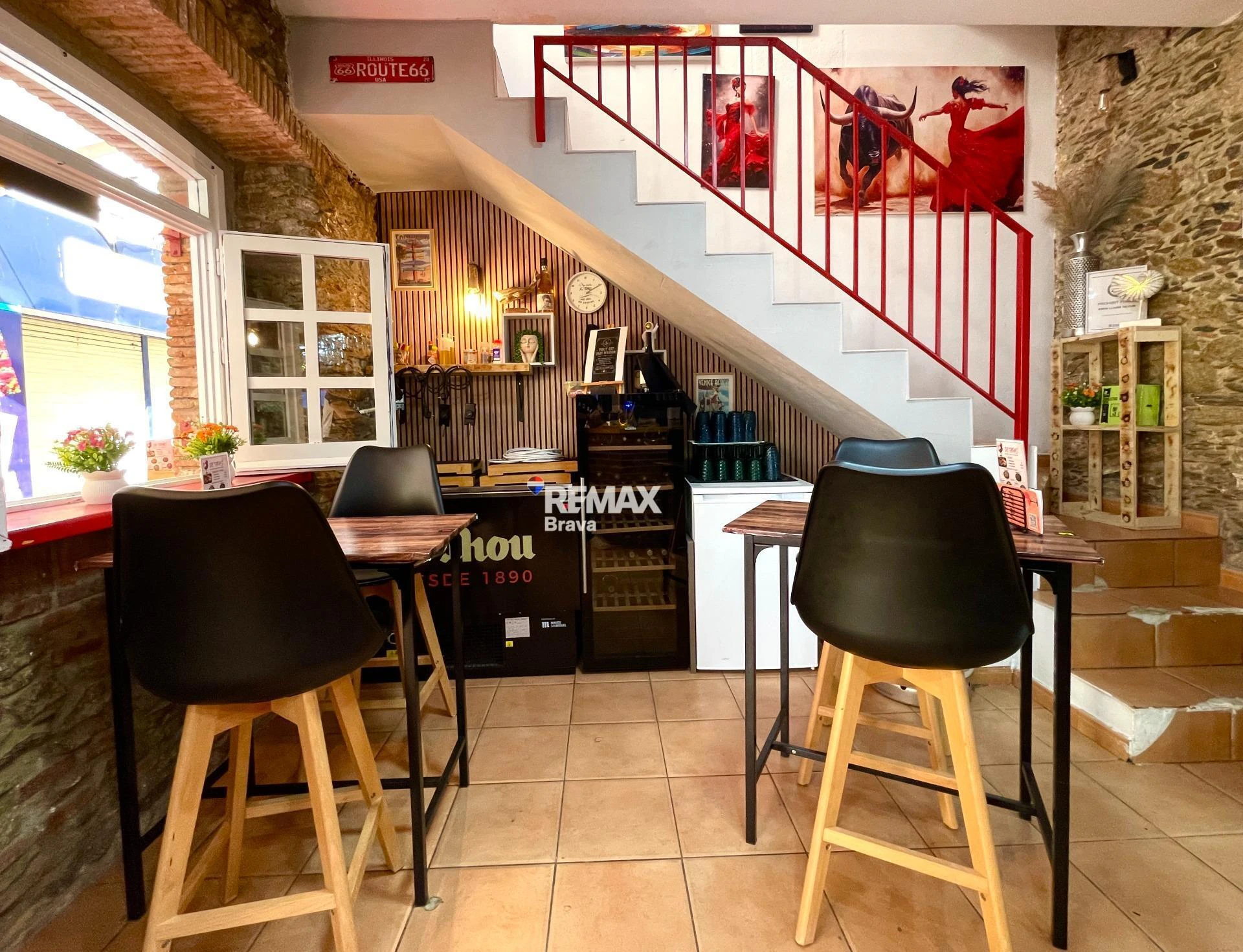 Roses, Centro: se traspasa un negocio de bar tapas a 150m del mar