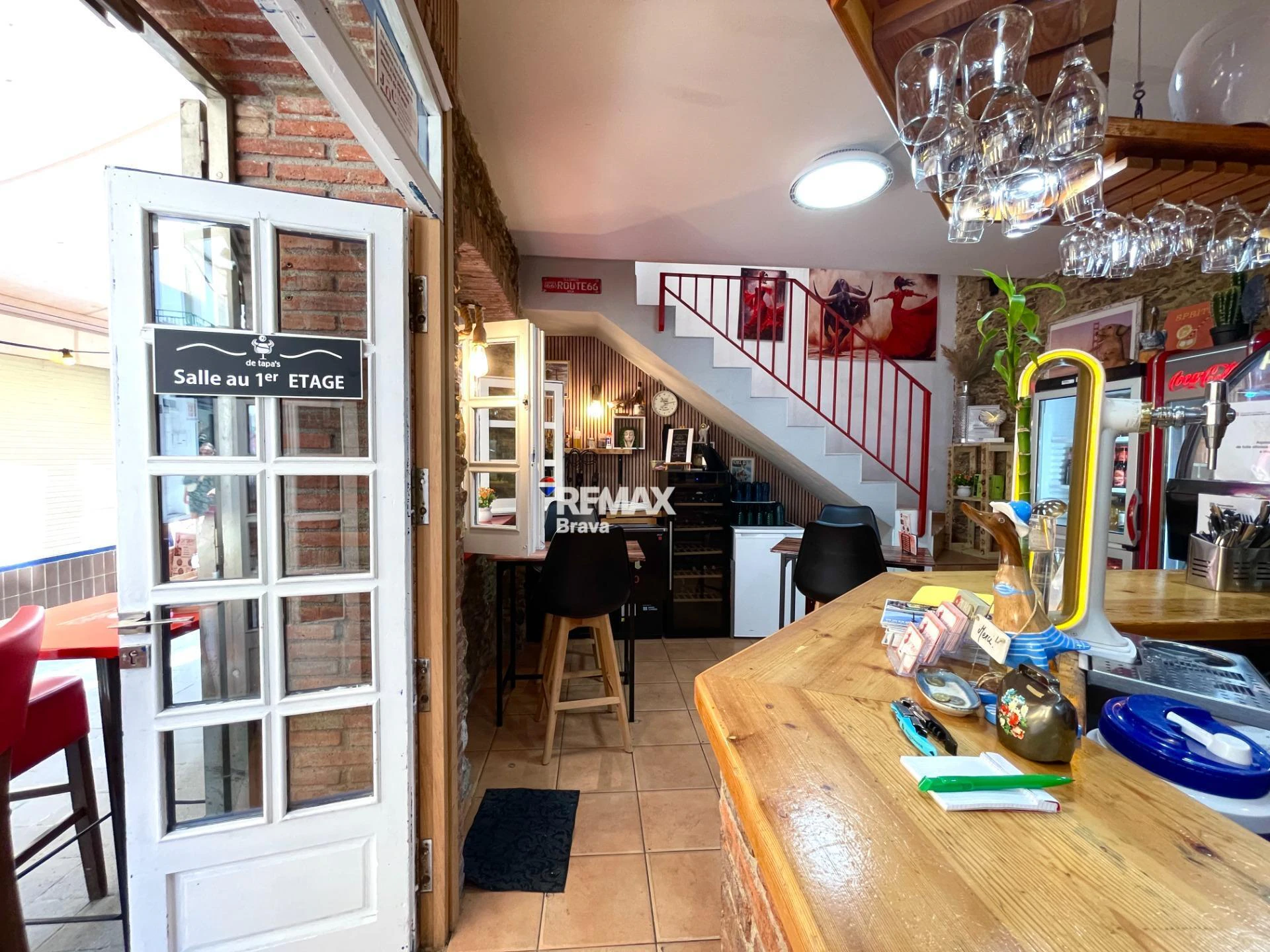 Roses, Centro: se traspasa un negocio de bar tapas a 150m del mar