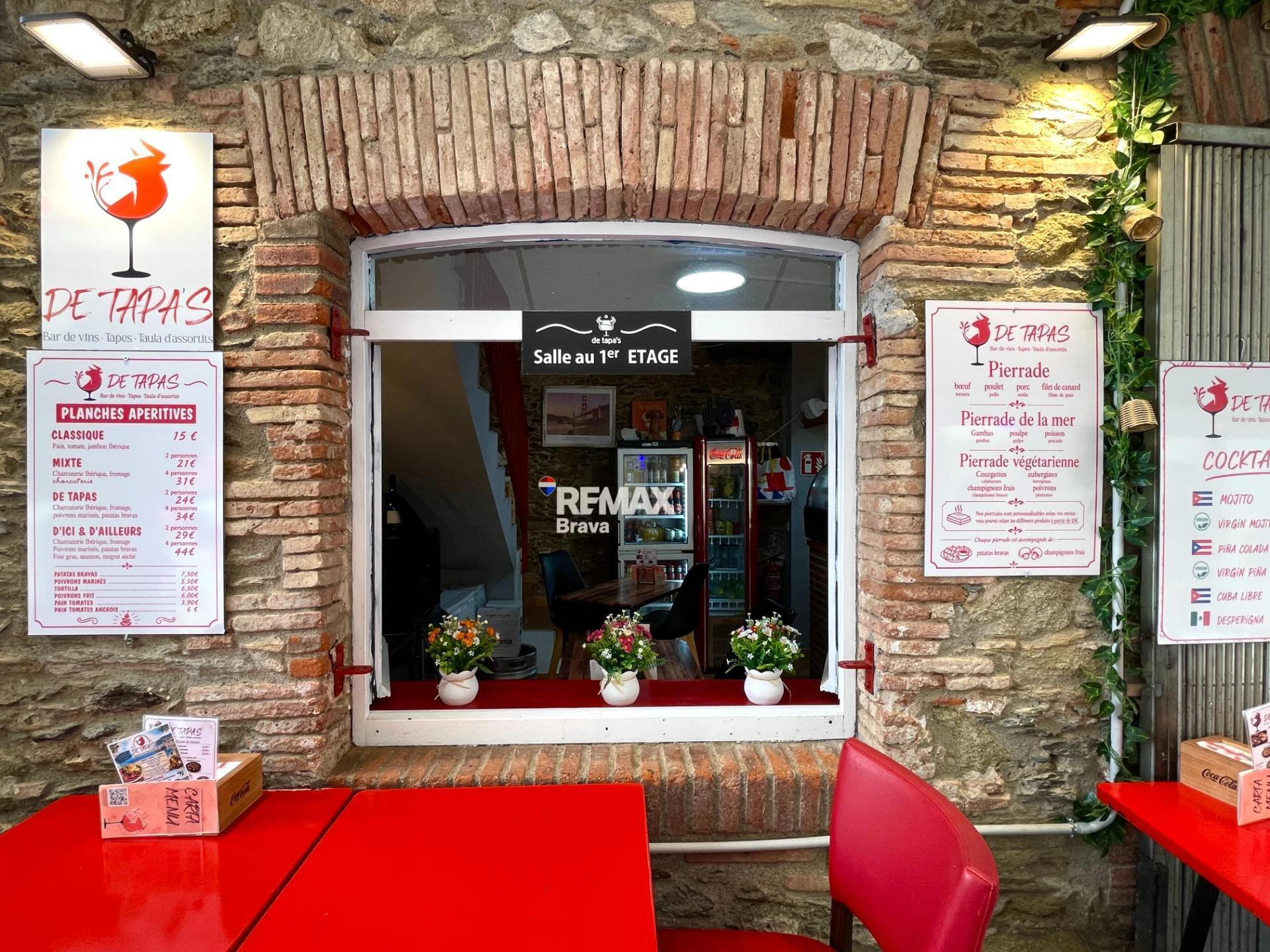 Roses, Centro: se traspasa un negocio de bar tapas a 150m del mar