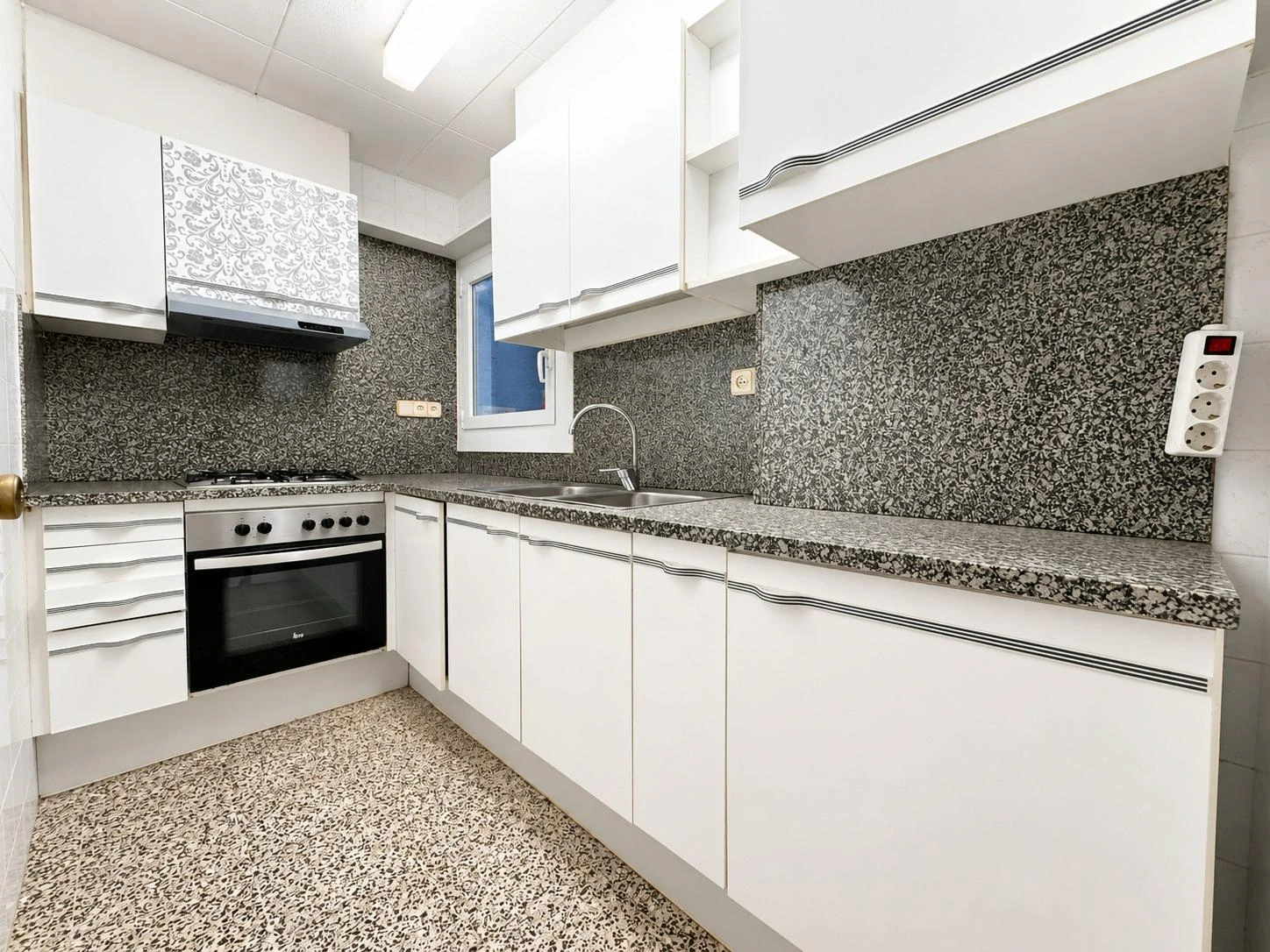 Roses | Apartamento con vistas al mar a 100 metros de la playa