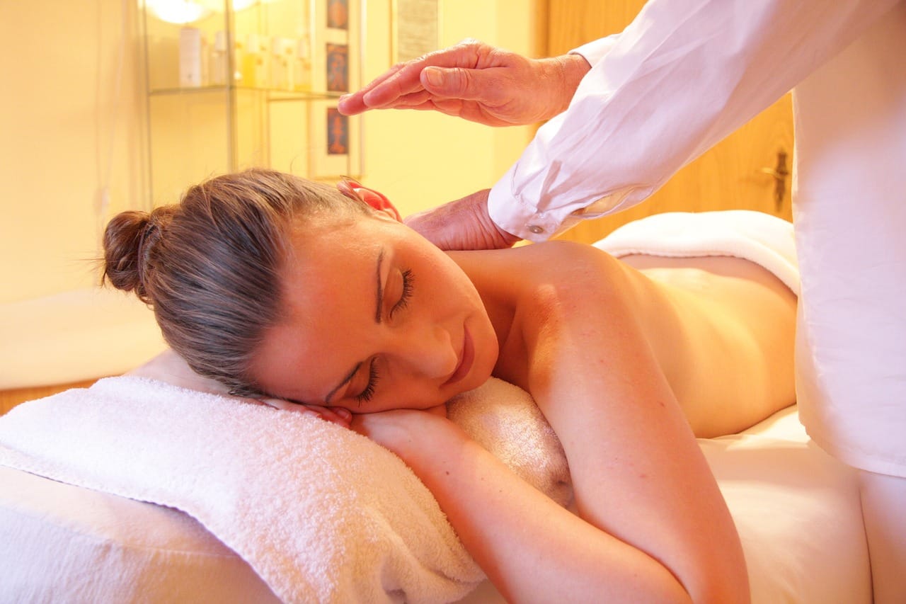 ¿Merece la pena instalar un spa en tu masía?
