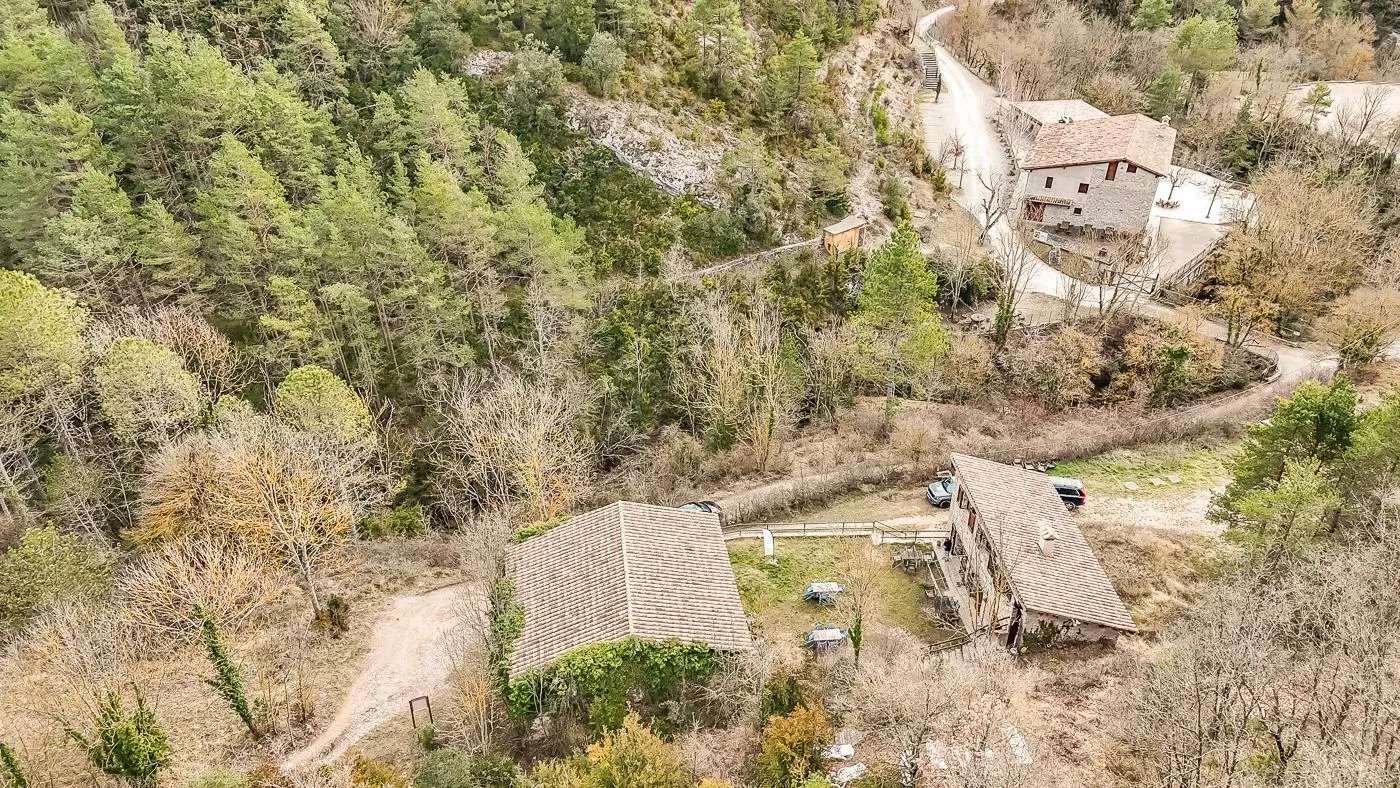 1750 - Domaine avec mas + refuge de montagne