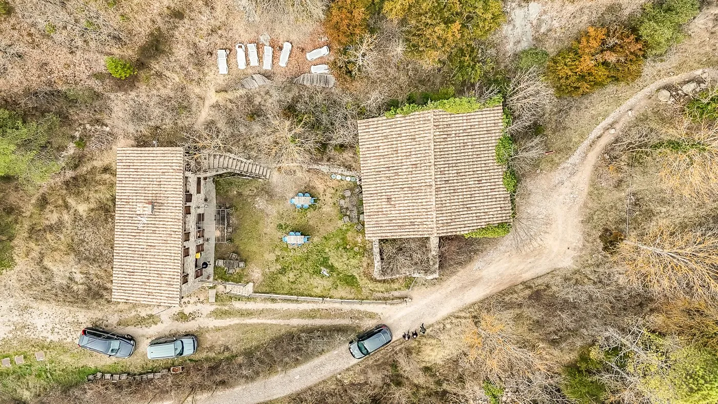 1750 - Domaine avec mas + refuge de montagne