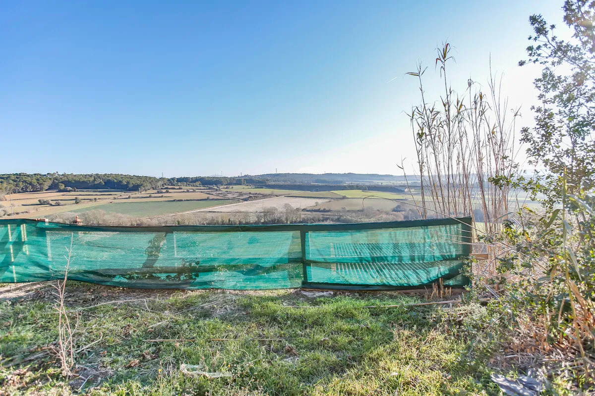 7335 - Maison à réhabiliter avec jardin dans l'Alt Empordà