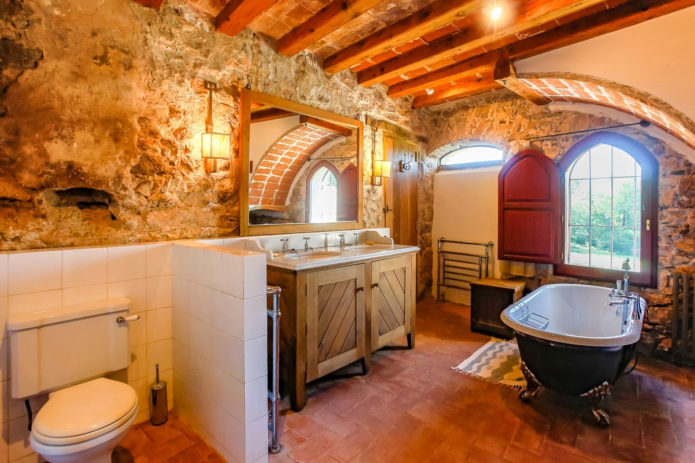 7514 - Magnificent farmhouse just 10 minutes from Camprodon