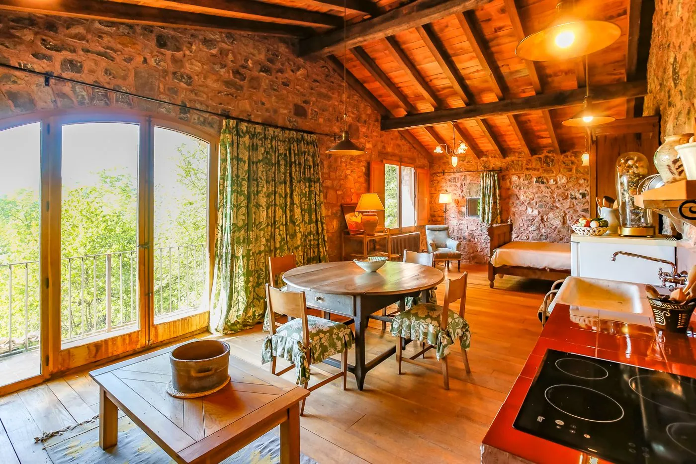 7514 - Magnificent farmhouse just 10 minutes from Camprodon