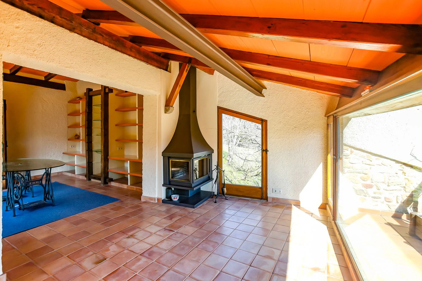 4395 - Country house in La Garrotxa with spectacular views of the Pyrenees