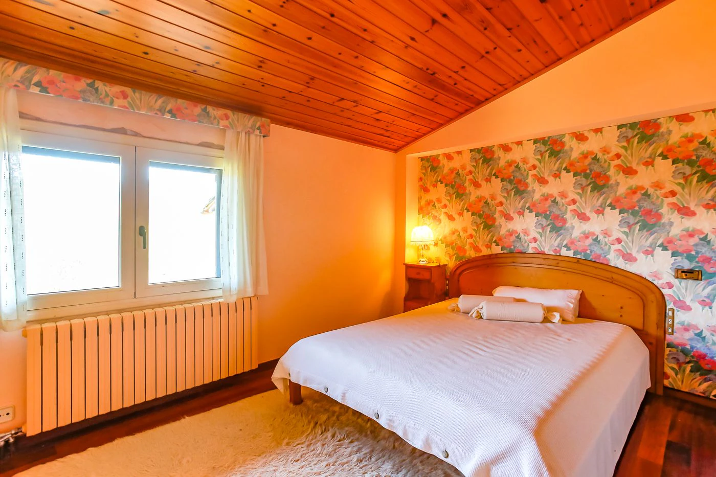 4395 - Country house in La Garrotxa with spectacular views of the Pyrenees