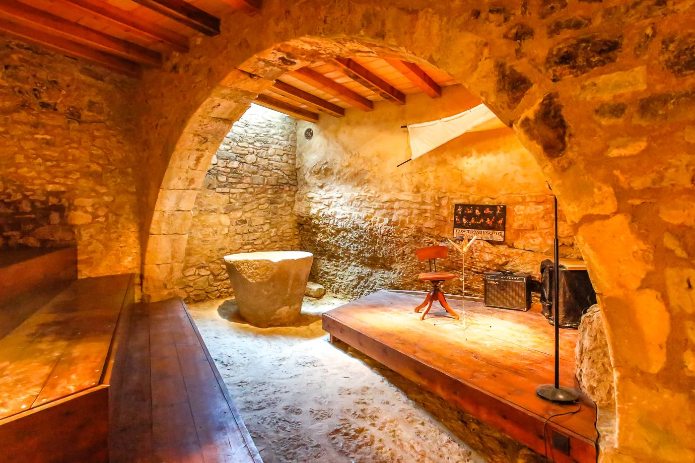 8851 - Casa de pueblo con encanto en Albinyana