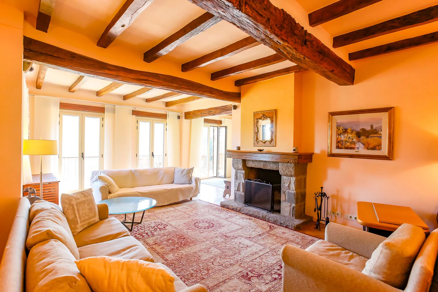 4395 - Country house in La Garrotxa with spectacular views of the Pyrenees