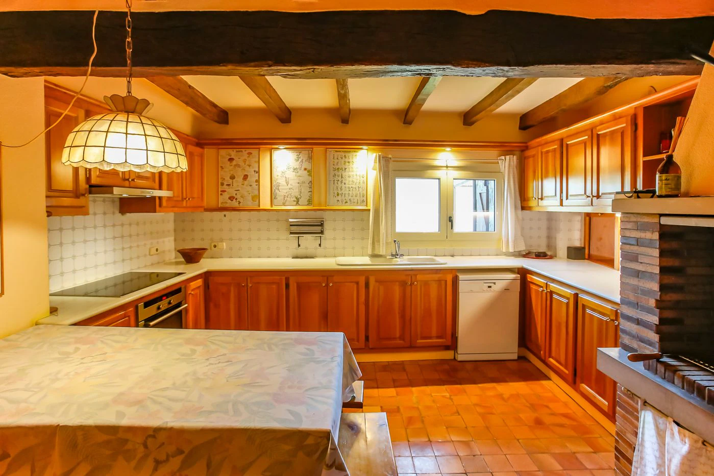 4395 - Country house in La Garrotxa with spectacular views of the Pyrenees