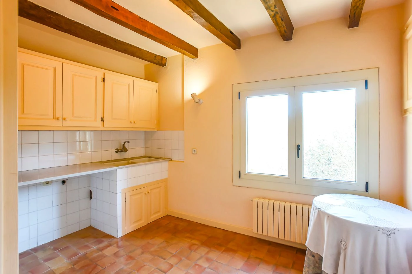 4395 - Country house in La Garrotxa with spectacular views of the Pyrenees
