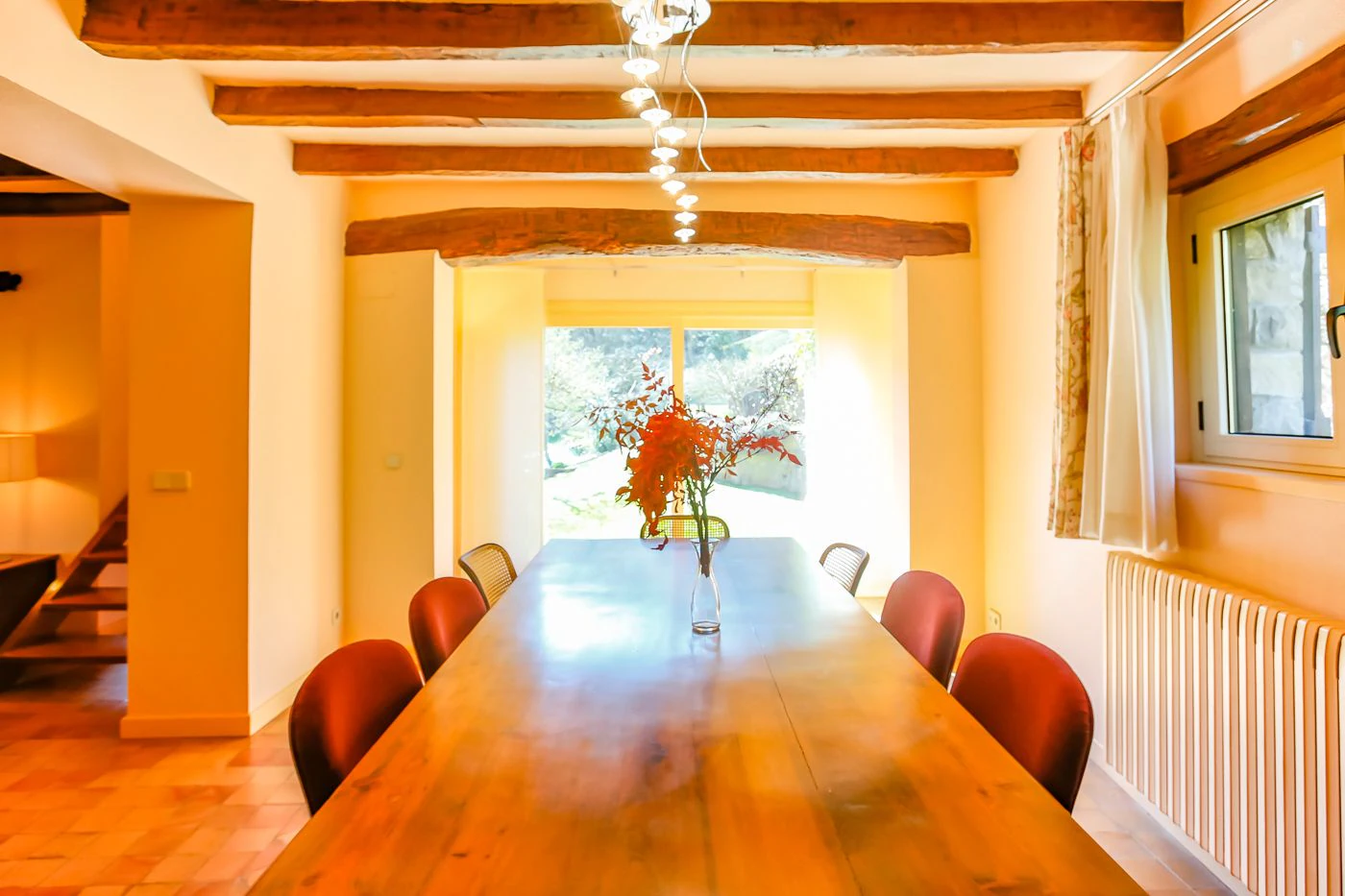 4395 - Country house in La Garrotxa with spectacular views of the Pyrenees