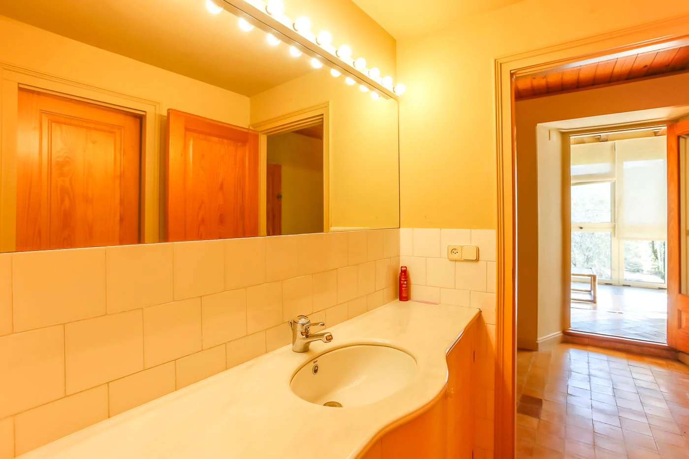 4395 - Country house in La Garrotxa with spectacular views of the Pyrenees