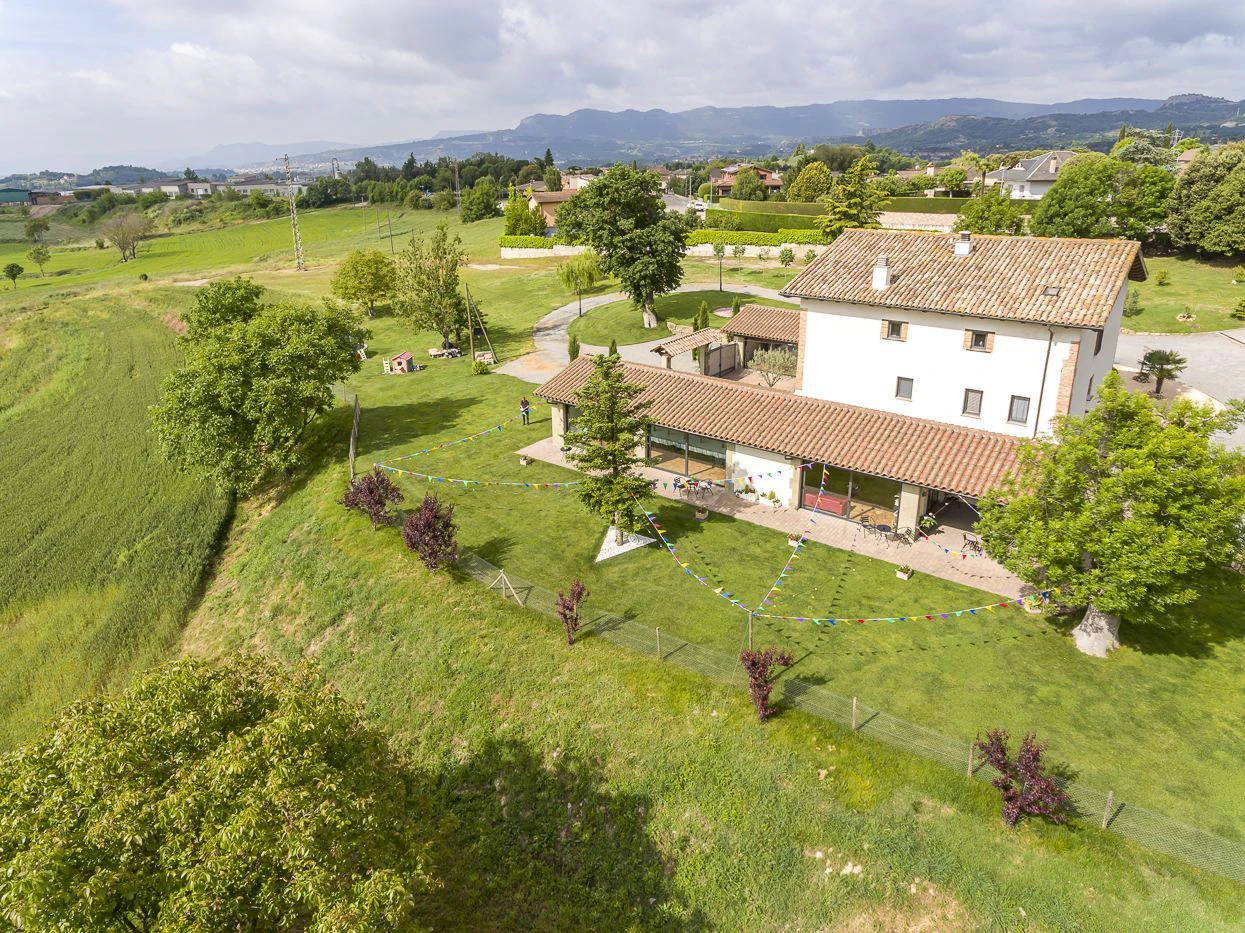 4034 - Farmhouse with license for events