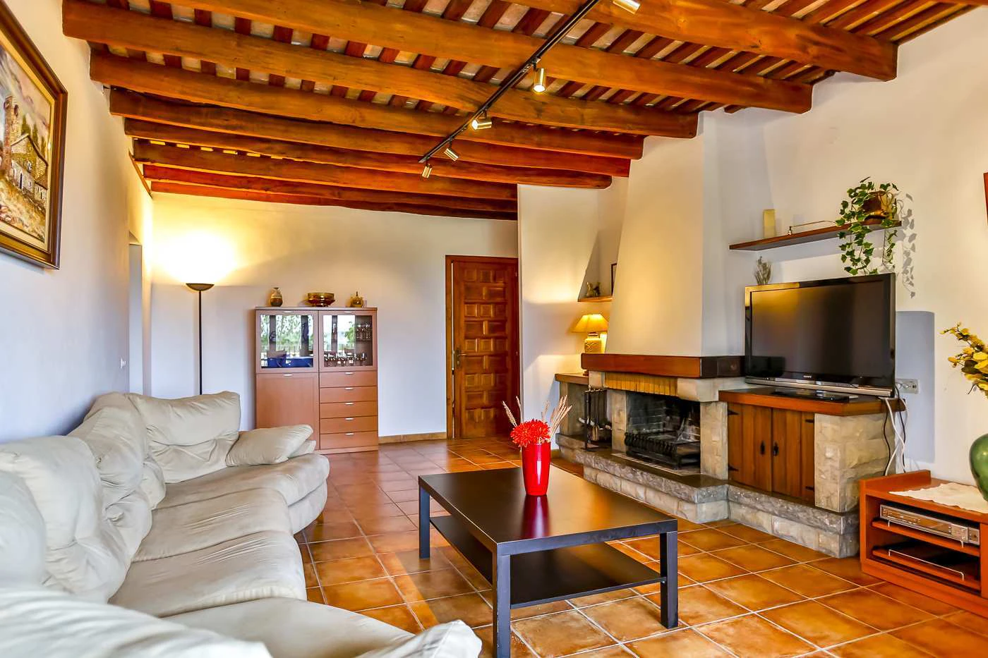 4034 - Farmhouse with license for events