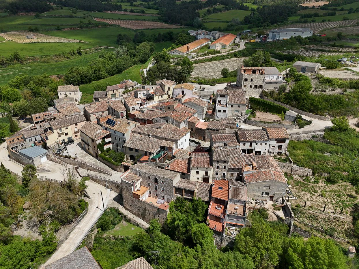3766 - Casa rural con licencia turística en un pequeño pueblo de la Conca de Barberà