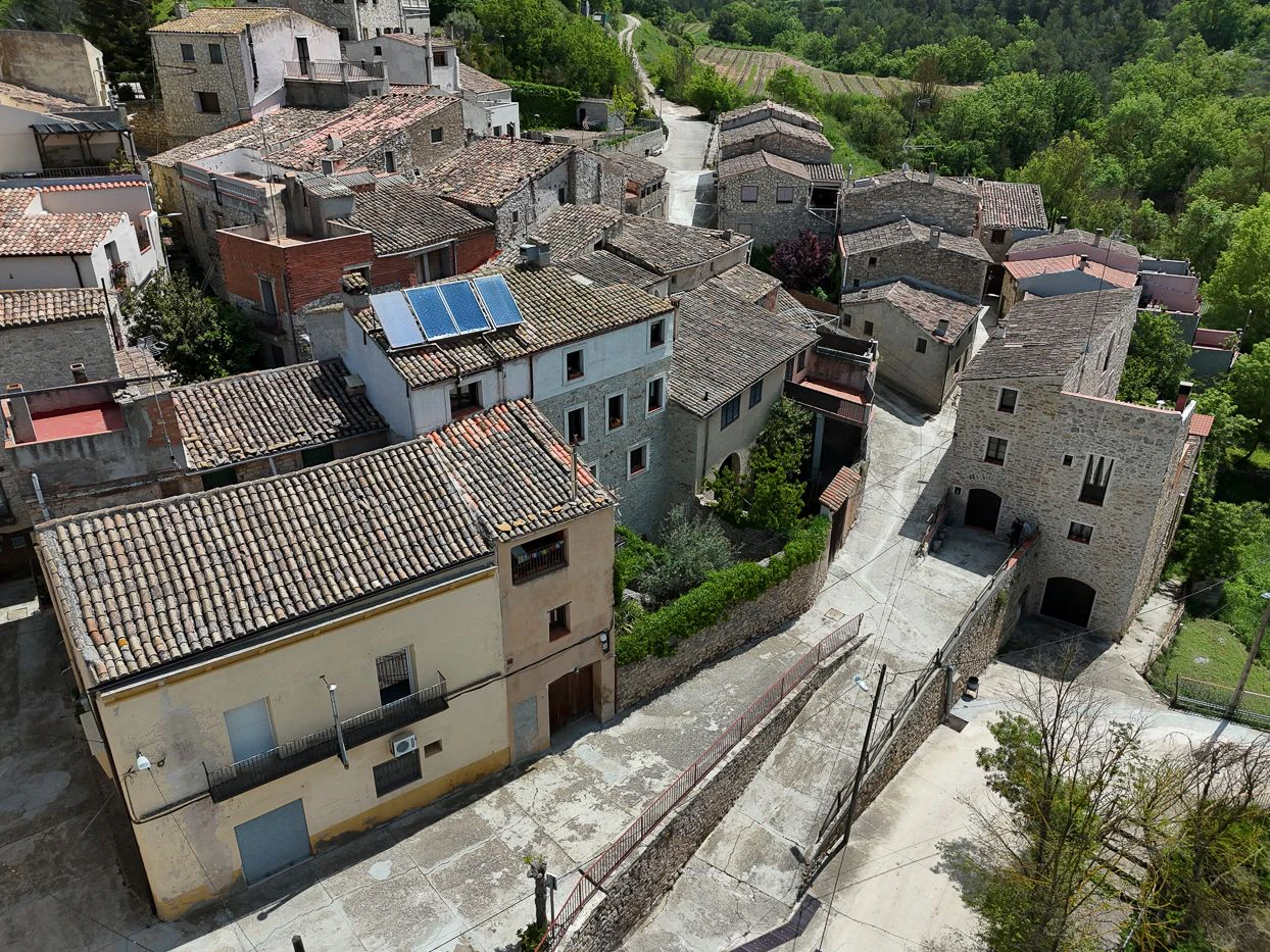 3766 - Casa rural con licencia turística en un pequeño pueblo de la Conca de Barberà