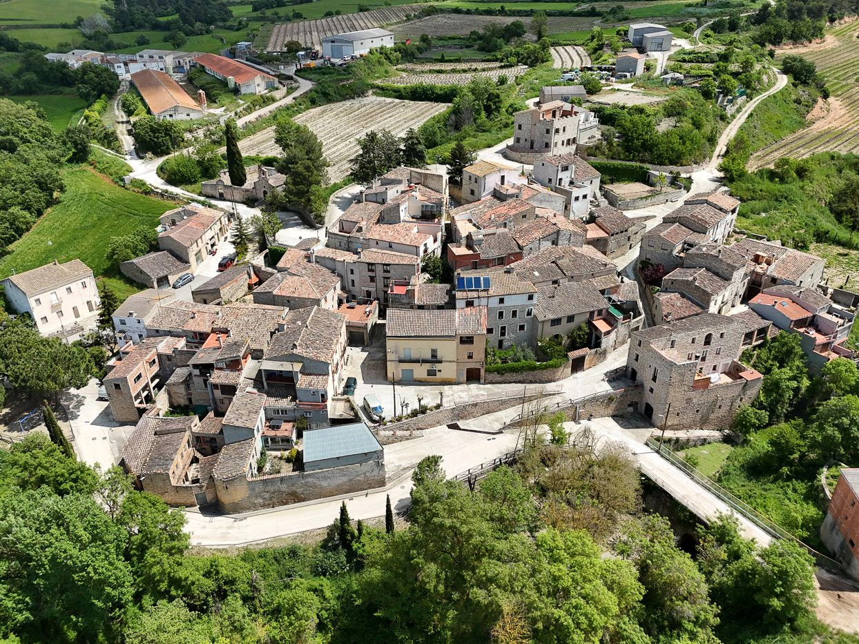 3766 - Casa rural con licencia turística en un pequeño pueblo de la Conca de Barberà