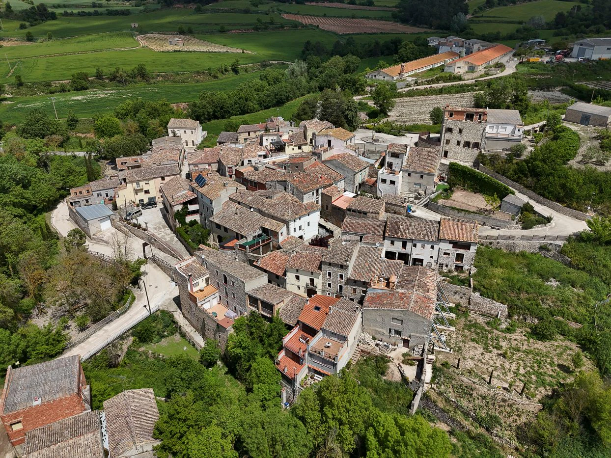 3766 - Casa rural con licencia turística en un pequeño pueblo de la Conca de Barberà