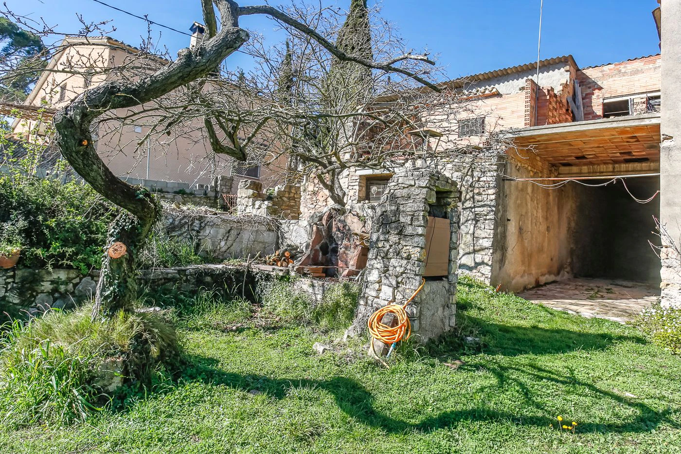 Masía a reformar en venta en Font-Rubí
