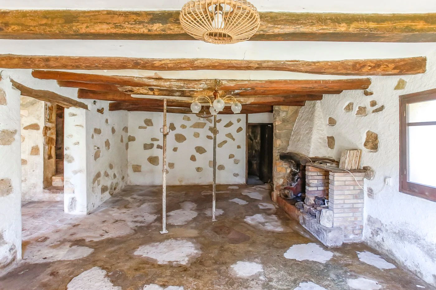 Masía a reformar en venta en Font-Rubí
