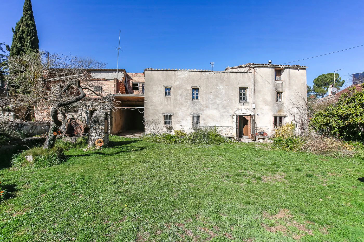 Masía a reformar en venta en Font-Rubí