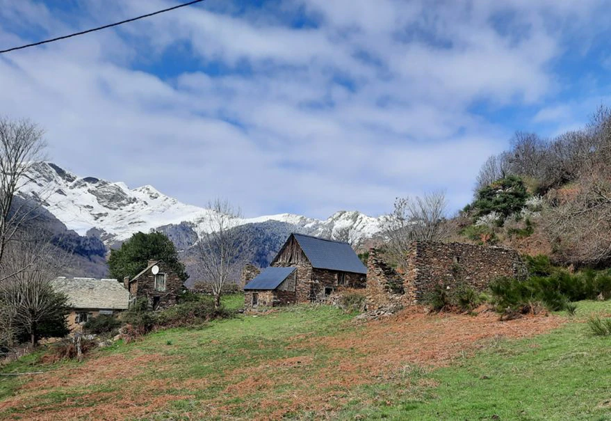 3255 - Set of buildings in Vall d'Aran