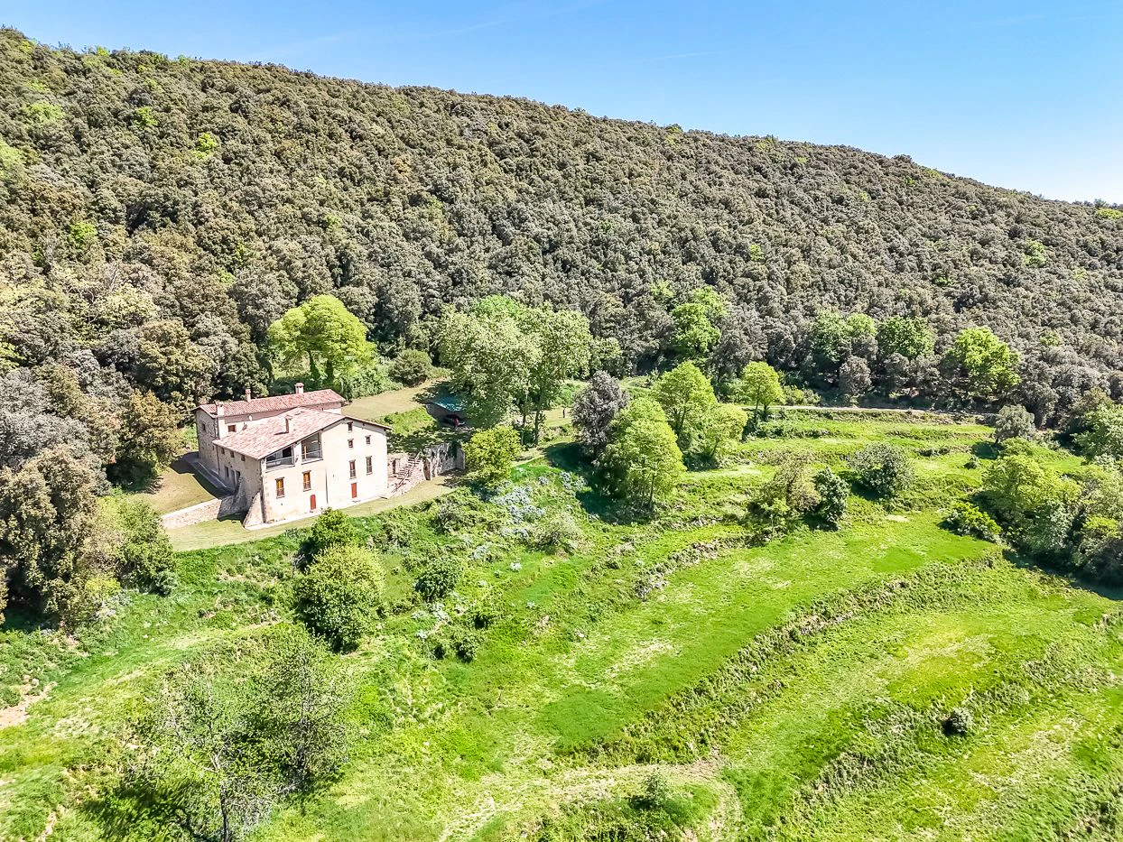6903 - Masía en la Garrotxa con 143 hectáreas de terreno