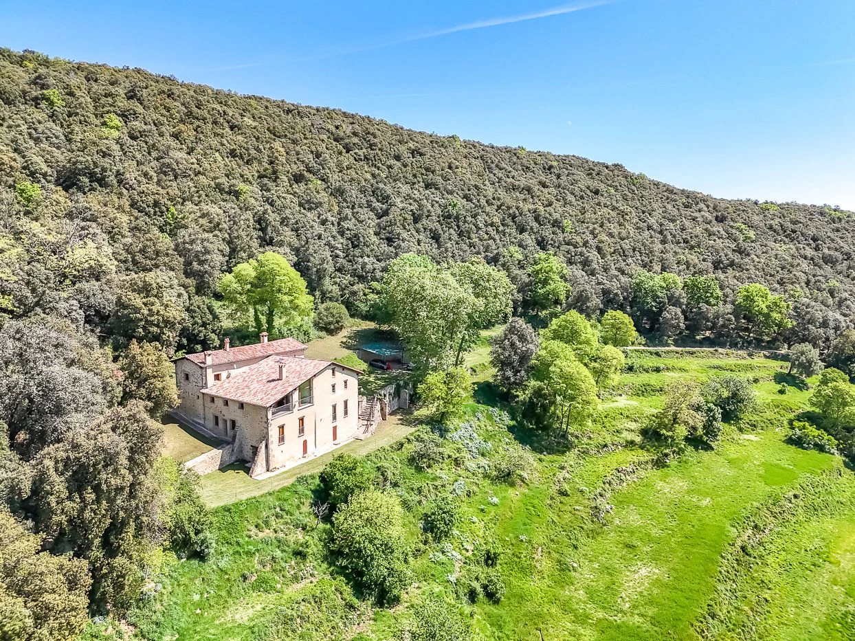 6903 - Masía en la Garrotxa con 143 hectáreas de terreno