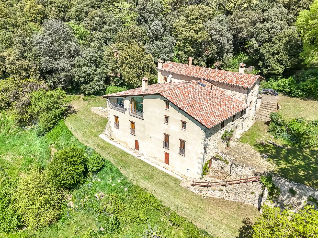 6903 - Masía en la Garrotxa con 143 hectáreas de terreno